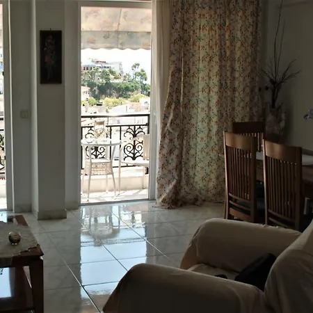 Appartement Theodora Patitiri