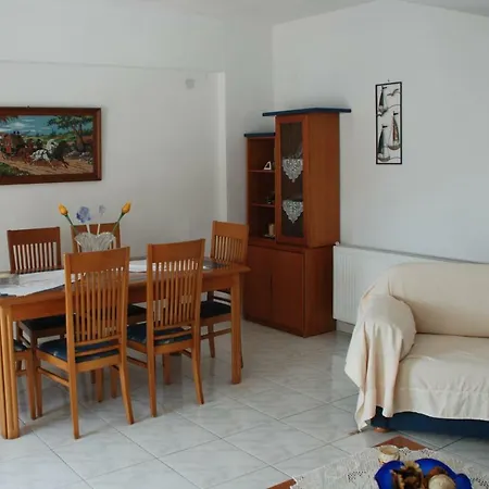 Theodora Apartment